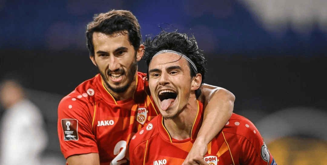 下载-马其顿球员跻身欧洲联赛明星阵容，光芒四射